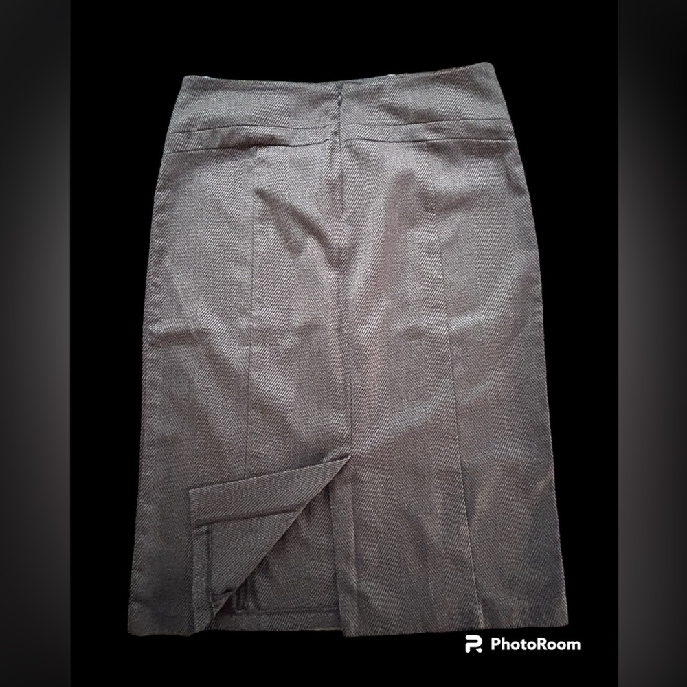 SKIRT - Picture 2 of 7